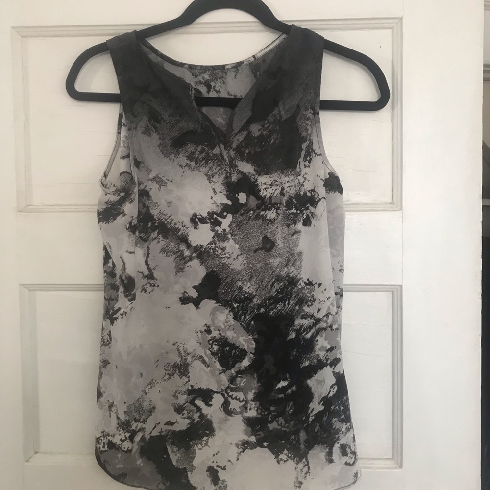 INC marbled sleevless top